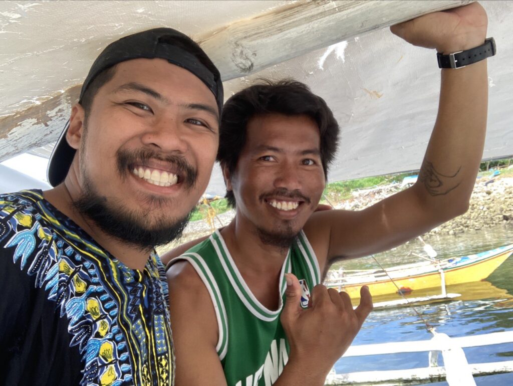 2 man on the picture frame